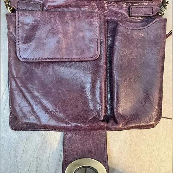 DANIER Leather Crossbody Bag - Picture 6 of 10
